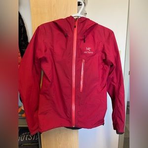 Arc’teryx Gore-tex rain jacket